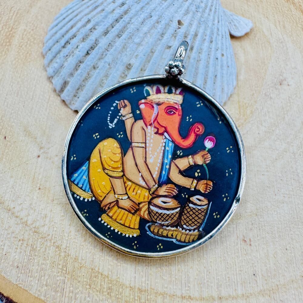 Lord Ganesha Hand Painted 925 Sterling Silver Pendant - Picture 3 of 6